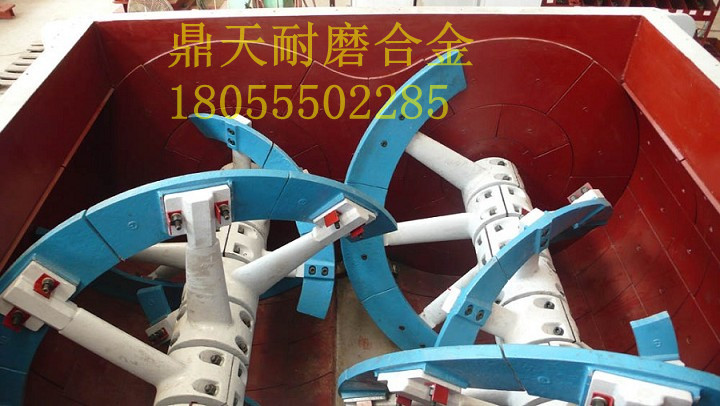 馬鞍山廠家供應南方路機120站攪拌配件，優(yōu)質(zhì)中拌葉片、底襯板