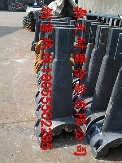 南方路機(jī)2000B攪拌站襯板，南方路機(jī)混凝土攪拌機(jī)配件上門安裝維修