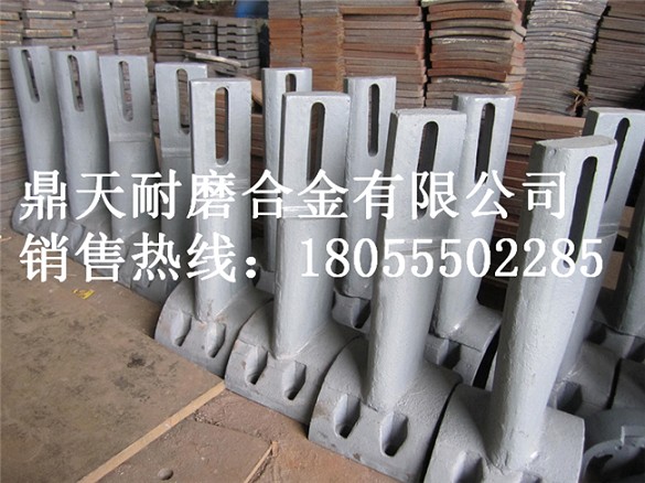 南方路機水泥攪拌機配件，南方路機砼攪拌機襯板配件現(xiàn)貨直銷