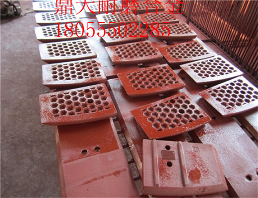 南方路機(jī)3000、4000、2000瀝青攪拌主機(jī)，底襯板，側(cè)襯板