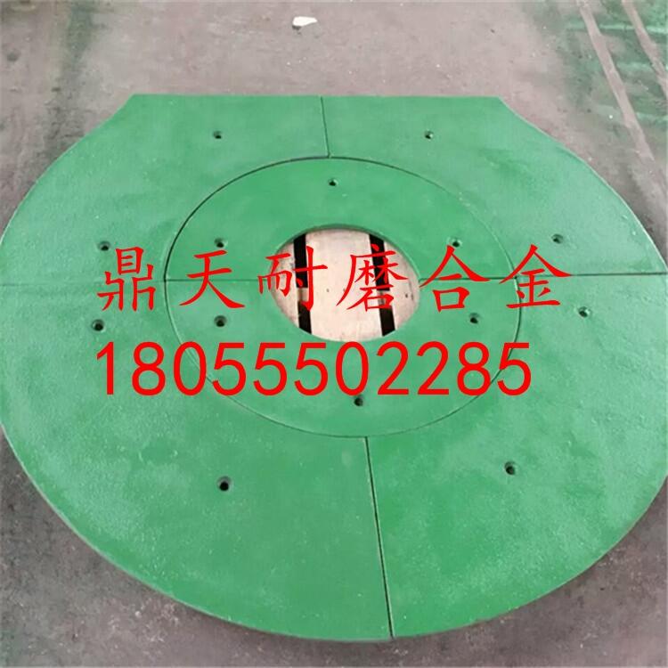 福建信達(dá)120站攪拌機(jī)配件耐磨弧襯板 側(cè)襯板 底襯板生產(chǎn)廠家